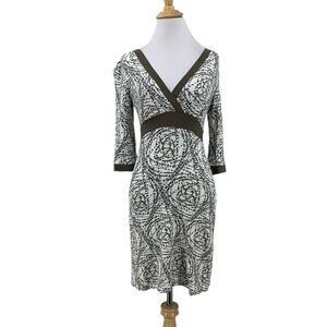 Athleta Geometric Dress Womens S Small Quarter Sleeve Surplice Neck Stretch Fit
